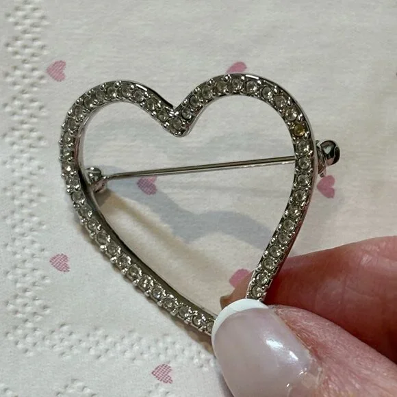 Vintage Silver Tone Clear rhinestone Heart Brooch - Picture 13 of 15